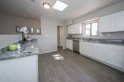 5601 E 10th Street, Tucson, AZ 85711 - Photo 4
