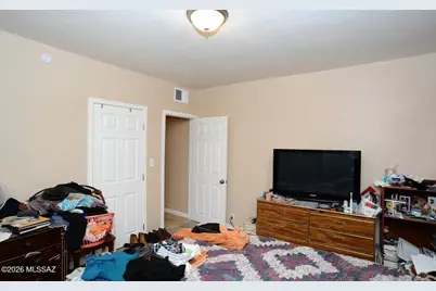 624 N Columbus Boulevard, Tucson, AZ 85711 - Photo 12