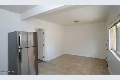 624 N Columbus Boulevard, Tucson, AZ 85711 - Photo 4