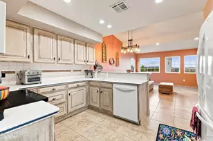 4171 S Emelita Dr, Green Valley, AZ 85622 - Photo 14