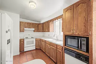 1731 E Holladay St, Tucson, AZ 85706 - Photo 16