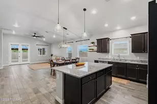 11670 W Tom Henry Way, Marana, AZ 85653 - Photo 10