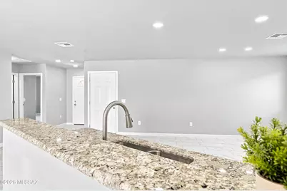 142 S Montgomery Avenue, Corona de Tucson, AZ 85641 - Photo 12