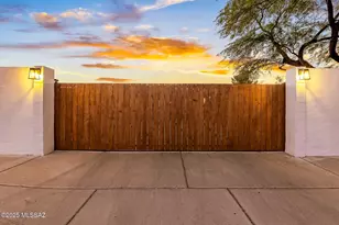 933 N Columbus Blvd, Tucson, AZ 85711 - Photo 30
