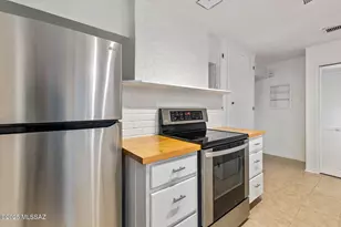 933 N Columbus Blvd, Tucson, AZ 85711 - Photo 12