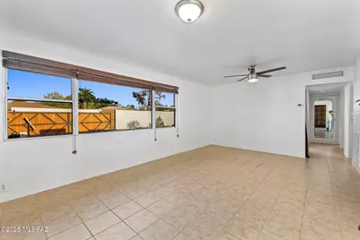 933 N Columbus Boulevard, Tucson, AZ 85711 - Photo 6