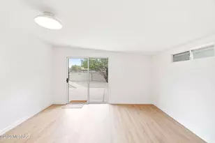 4402 E Blacklidge Dr, Tucson, AZ 85712 - Photo 34
