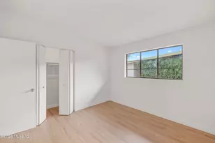 4402 E Blacklidge Dr, Tucson, AZ 85712 - Photo 32