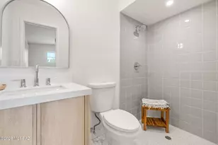 4402 E Blacklidge Dr, Tucson, AZ 85712 - Photo 24