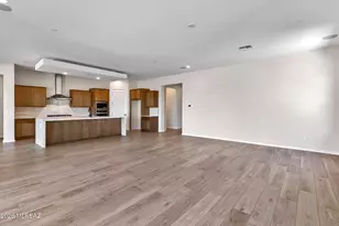 1395 E Epidote Ct, Oro Valley, AZ 85755 - Photo 12