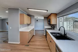 8949 N Odin Dr, Tucson, AZ 85743 - Photo 6