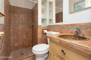 8542 E 23rd St, Tucson, AZ 85710 - Photo 10