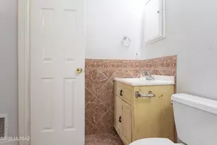 8542 E 23rd St, Tucson, AZ 85710 - Photo 18