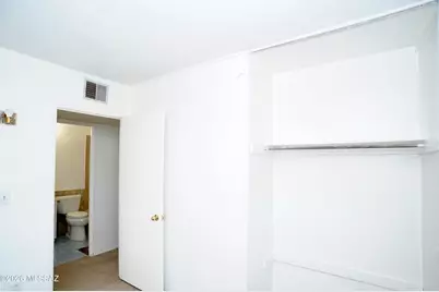 2102 S Rosemont Avenue, Tucson, AZ 85711 - Photo 24
