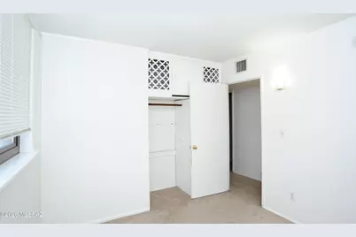 2102 S Rosemont Avenue, Tucson, AZ 85711 - Photo 20