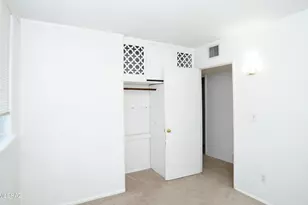 2102 S Rosemont Ave, Tucson, AZ 85711 - Photo 20