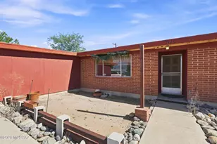 7125 E 29th St, Tucson, AZ 85710 - Photo 4