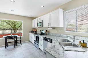 10440 N Fair Mountain Dr, Oro Valley, AZ 85737 - Photo 4