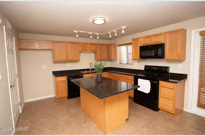 933 N Desert Avenue #C, Tucson, AZ 85711 - Photo 6