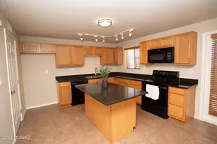 933 N Desert Ave, Tucson, AZ 85711 - Photo 6