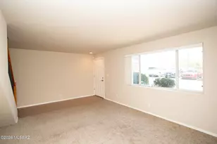 933 N Desert Ave, Tucson, AZ 85711 - Photo 2