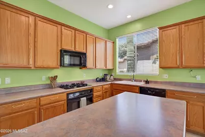 11546 N Mountain Breeze Drive, Oro Valley, AZ 85737 - Photo 6