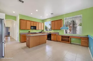 11546 N Mountain Breeze Dr, Oro Valley, AZ 85737 - Photo 16