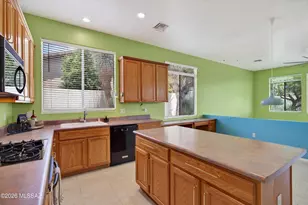 11546 N Mountain Breeze Dr, Oro Valley, AZ 85737 - Photo 8