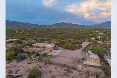 10565 E Fort Lowell Road, Tucson, AZ 85749 - Photo 24