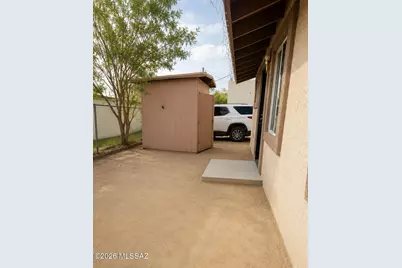 244 W 33rd Street, Tucson, AZ 85713 - Photo 18