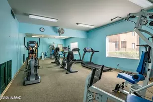 1810 E Blacklidge Dr, Tucson, AZ 85719 - Photo 6