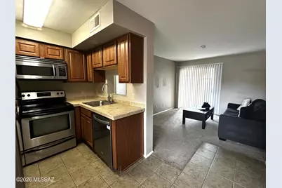 1810 E Blacklidge Drive #308, Tucson, AZ 85719 - Photo 12