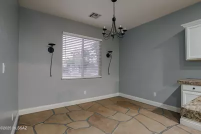 5533 W Carriage Drive, Tucson, AZ 85742 - Photo 8