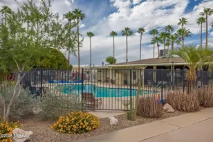 390 N Silverbell Rd, Tucson, AZ 85745 - Photo 20