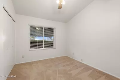1484 W Oak Shadows Drive, Tucson, AZ 85737 - Photo 14