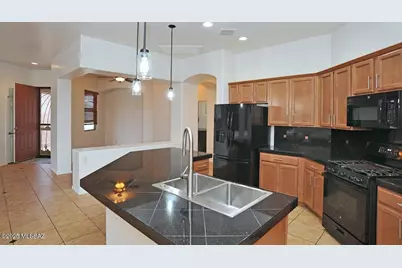 12547 N New Reflection Drive, Marana, AZ 85658 - Photo 8