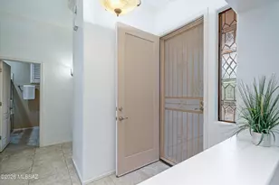 11583 N Via de la Verbenita, Tucson, AZ 85737 - Photo 8
