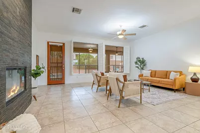 11583 N Via De La Verbenita, Tucson, AZ 85737 - Photo 12