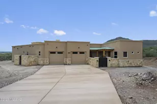 141 Vaquero Vista Ct, Tubac, AZ 85646 - Photo 2