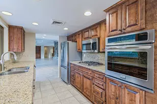 425 W Rapa Pl, Tucson, AZ 85737 - Photo 14
