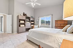 601 W Links Ln, Green Valley, AZ 85614 - Photo 16