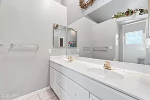 601 W Links Ln, Green Valley, AZ 85614 - Photo 18