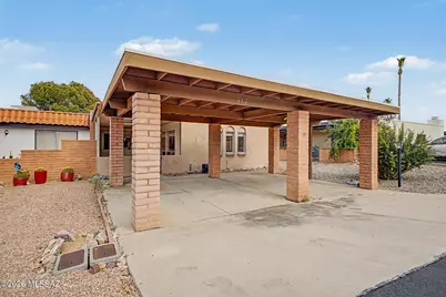 412 N Calle Del Diablo, Green Valley, AZ 85614 - Photo 2