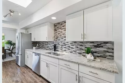 5822 N Camino Esplendora, Tucson, AZ 85718 - Photo 10