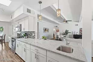 5822 N Camino Esplendora, Tucson, AZ 85718 - Photo 8