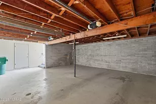 5822 N Camino Esplendora, Tucson, AZ 85718 - Photo 34