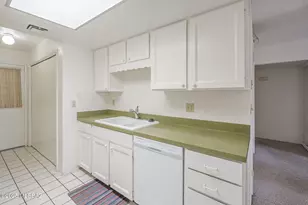 261 W Placita de Los Anillos, Green Valley, AZ 85614 - Photo 14
