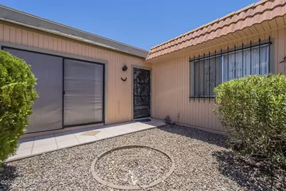 261 W Placita De Los Anillos, Green Valley, AZ 85614 - Photo 4