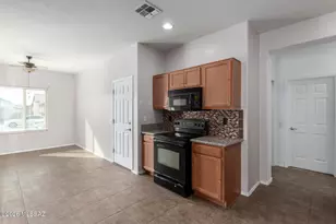 20902 E Frontier Rd, Red Rock, AZ 85145 - Photo 12