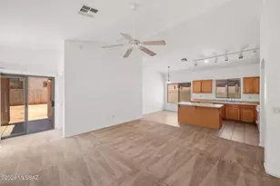384 E Camino Del Pinsapo, Sahuarita, AZ 85629 - Photo 10